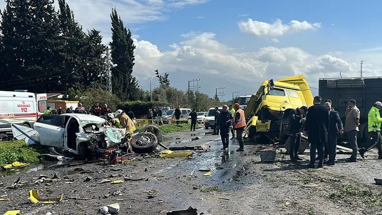 Hatay'da katliam gibi kaza: Aynı aileden 6 kişi öldü