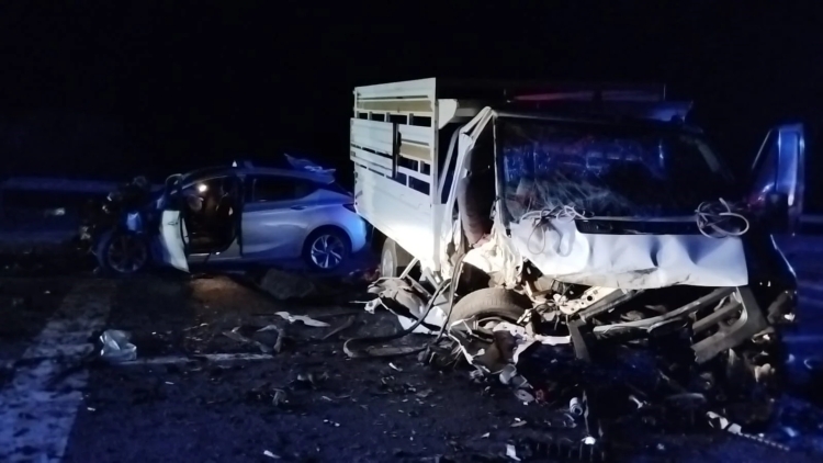 Bingöl'de korkunç kaza: 3 ölü, 4 yaralı