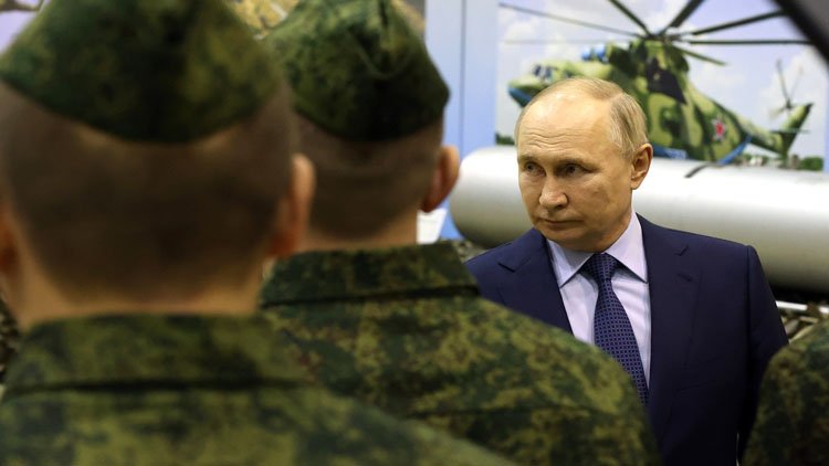 Putin, 150 bin vatandaşı zorunlu askerlik hizmetine çağırdı