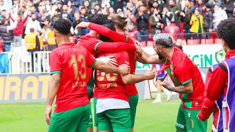 Amedspor şampiyonluğa koşuyor