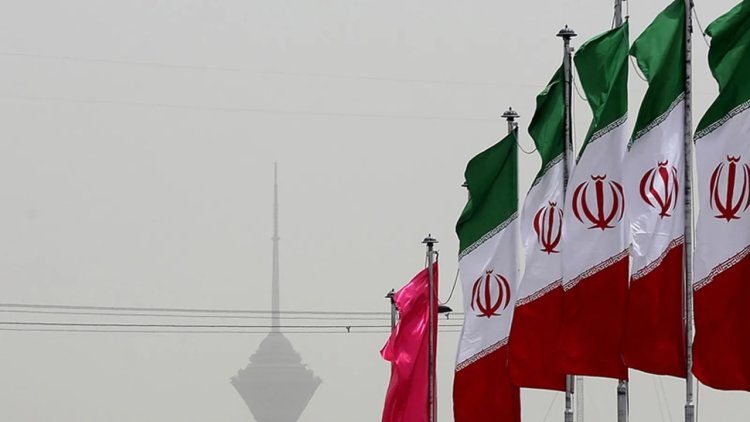 İran'da Devrim Muhafızları'na ait karargahlara eş zamanlı saldırı