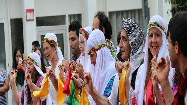 Veysi Özgür: Govendên Kurdî - Peymanek