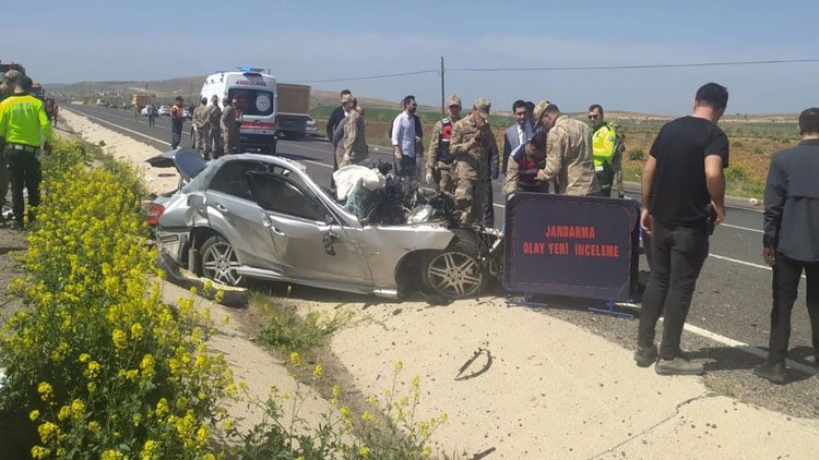 Urfa'da trafik kazası: Ölü ve yaralılar var