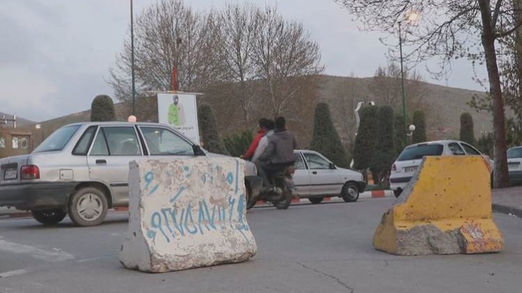 Mahabad’da bir evi basan silahlı kişiler 2’si kadın 3 kişiyi katletti