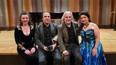 Sopranoya Kurd Pervîn Çakar, Opera an muzîk