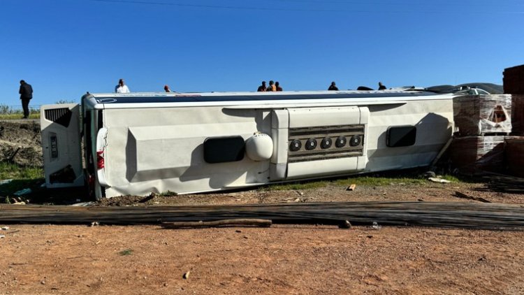 Malatya'da otobüs şarampole devrildi: 19 yaralı