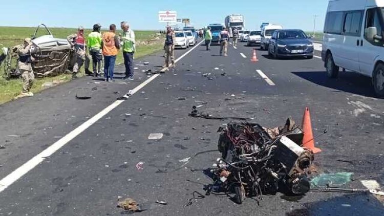 Urfa'da feci kaza: 2 ölü, 5'i ağır 6 yaralı