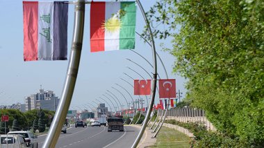 Erbil  Vali'sinden caddelere asılan Türk bayraklarına ilişkin açıklama