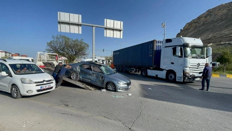 Van’da feci kaza: Ölü ve yaralılar var