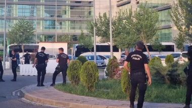 Bursaspor, Diyarbakır’a Zırhlı Araçlarla Girdi