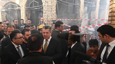 Başbakan Barzani yangının yaşandığı Erbil'deki Kayseri Çarşısı'nı ziyaret etti