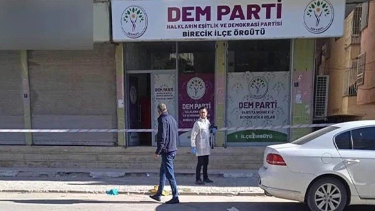 Urfa - Birecik'te DEM Parti binasına silahlı saldırı!
