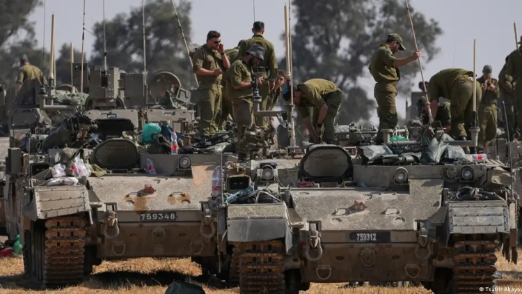 İsrail Lübnan'la savaşa hazırlanıyor