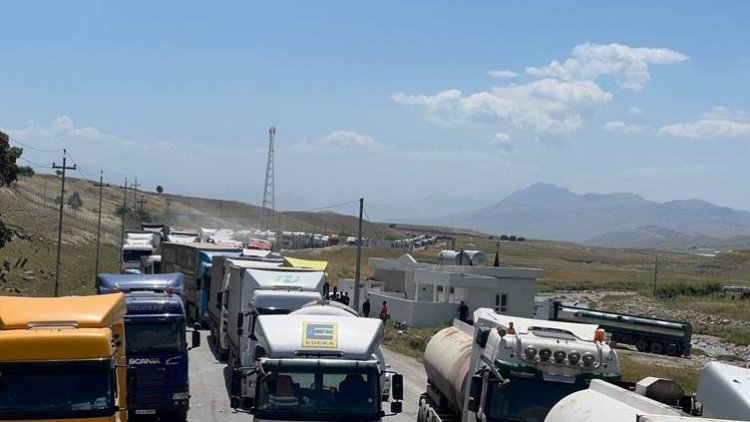 Protesto nedeniyle Erbil-Süleymaniye yolu trafiğe kapatıldı