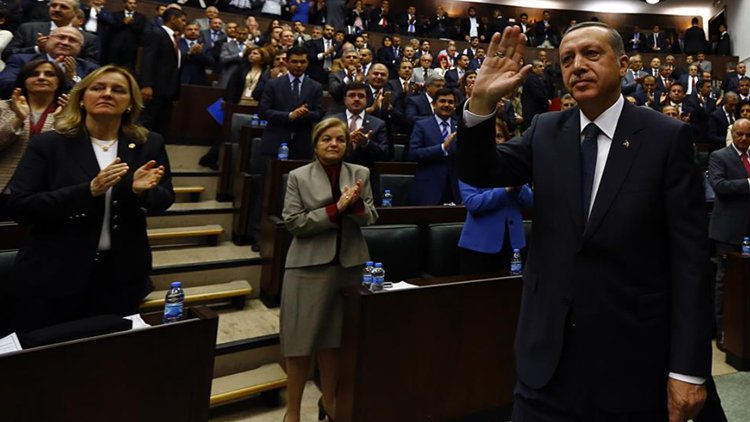 Seçim yenilgisinin ardından AK Parti'de öne çıkan sorular: Kürtler, Aleviler nerede?
