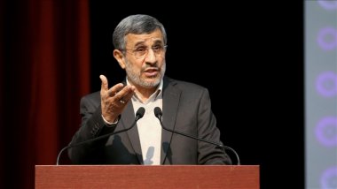 Ahmedinejad İran Cumhurbaşkanlığı için aday oldu