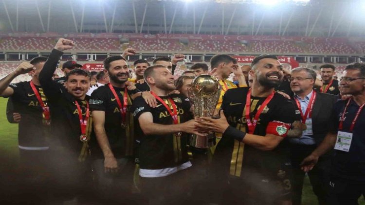 Iğdırspor, Trendyol 1. Lig'e yükseldi!