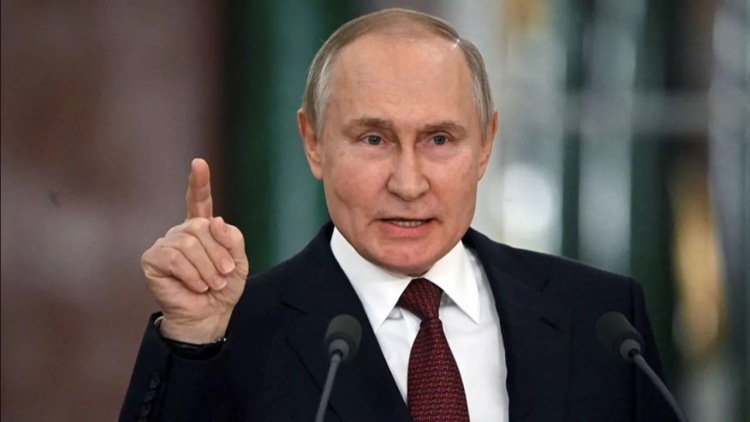Putin'den tehdit:  Hassas hedeflerini vurma hakkımız var