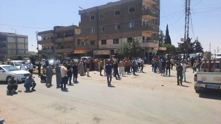 Kamışlo'da vatandaşlar su kesintisini protesto etti
