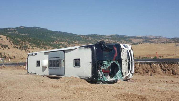 Bingöl’de Kaza: 16 Yaralı