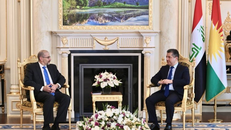 Serokwezîr Mesrûr Barzanî pêşwaziya şandeke Amerîkayî dike