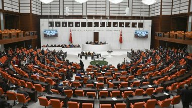 Kürd Halkı Can Derdinde Siyasilerimiz Konforlu Tatil Peşinde