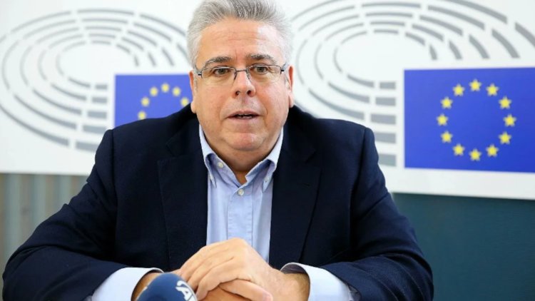 AP Türkiye Raportörü Amor'dan kayyum tepkisi: Demokrasiye açık bir saldırı