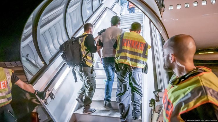 Almanya'dan sınır dışı edilen Türklerin sayısı artıyor