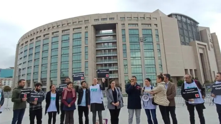 İstanbul'daki protestolarda gözaltına alınan gazetecilerden yedisi tutuklandı