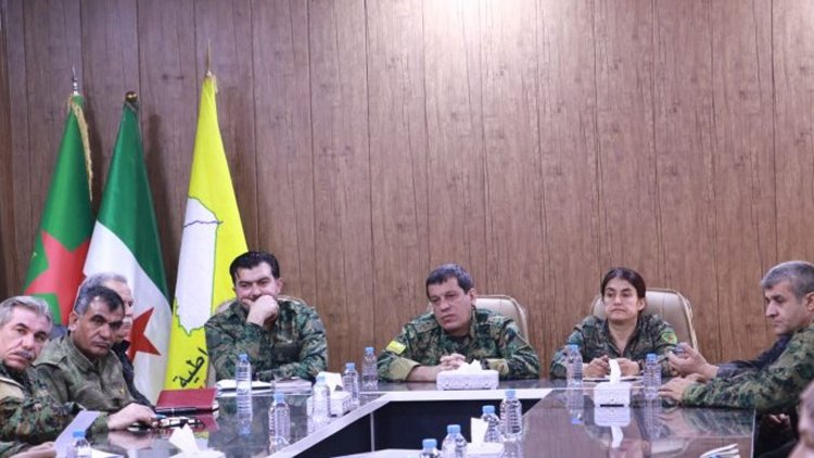 HSD: Hewlên navneteweyî yên ji bo agirbestê hene