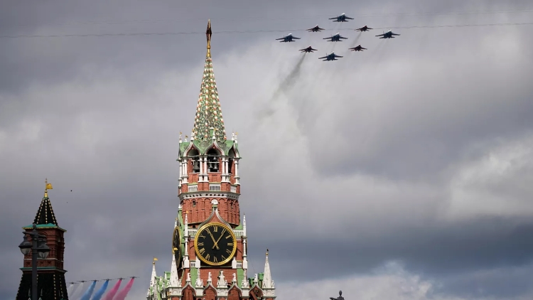 Ukrayna'dan İHA saldırıları: Moskova'da dört havalimanı kapatıldı
