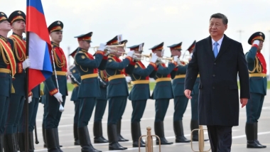 Çin Devlet Başkanı Putin'le görüşmek üzere Kremlin'de