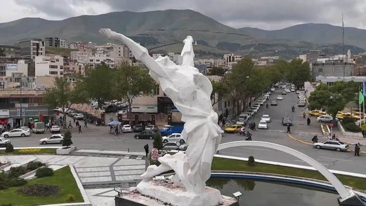 Rojhılat: Sine’de Kürtlerin trajik tarihine dev anıt