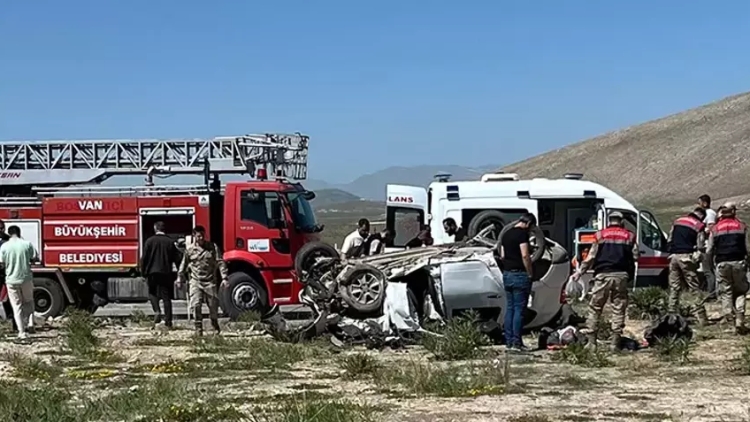 Van’da feci kaza: 4 kişi hayatını kaybetti, 2 yaralı