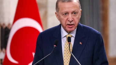 Erdoğan: Suriye Havayolları yakında Türkiye'ye uçuşlarını başlatacak