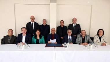 Şefe Sadakat, Devlete İttihat !