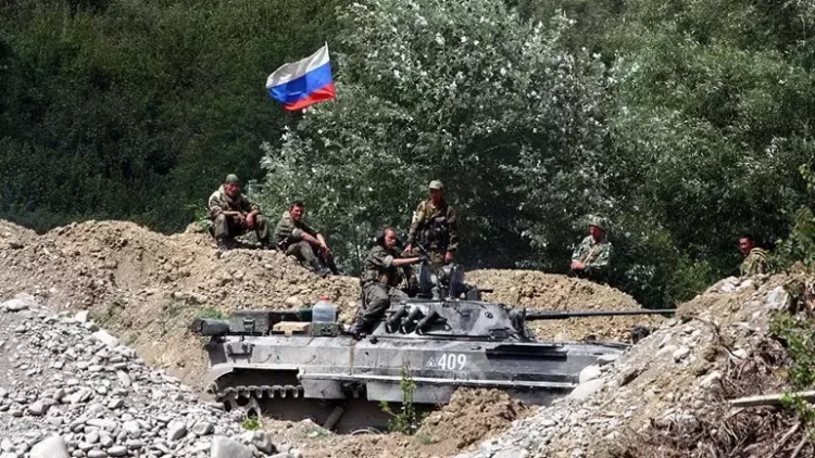 Rusya'dan yeni askeri harekat: Rus ordusu doğudaki kritik bölgeyi ele geçirmek için saldırıya geçti