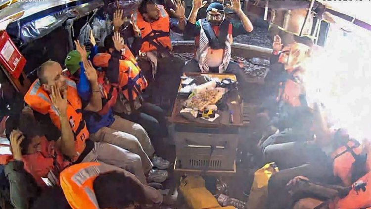 İsrail Ordusu 'Madleen' gemisine müdahale etti