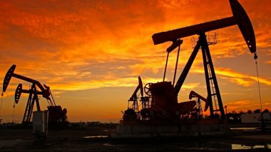 İsrail’in İran’a saldırısı sonrası petrol fiyatları beş ayın en yüksek seviyesine çıktı