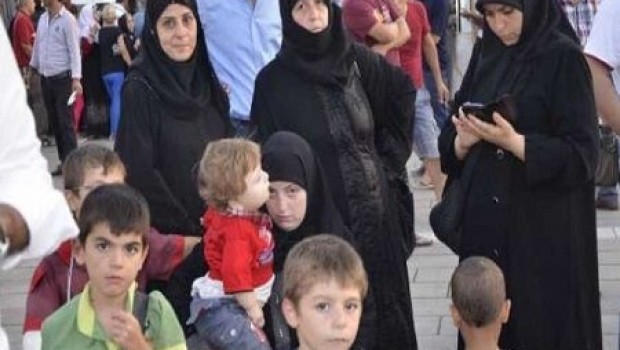   Tirkiye penaberên sûriye dike hemwelatî