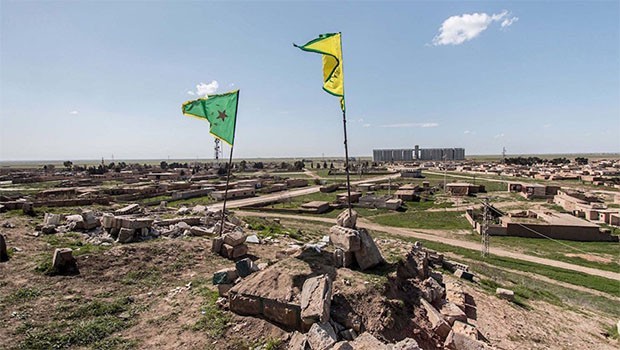 YPG: Tirkiye bi firokeyê êrişî Rojava kir