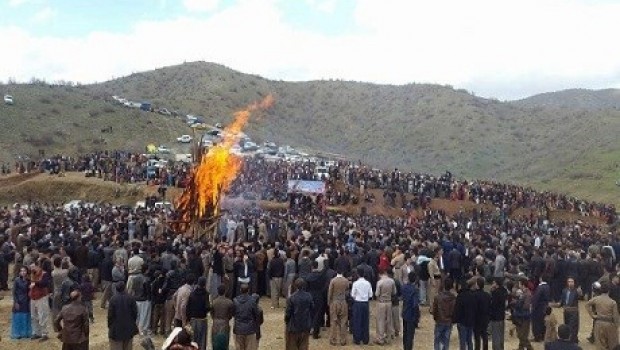 Hikûmeta Îranê pîrozbahiyên Newrozê asteng dike