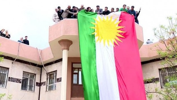 Encumena Parêzgeha Kerkûkê: Ala Kurdistanê danakeve