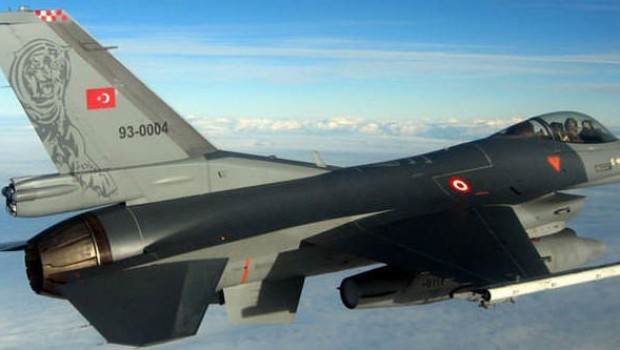 Balafirên şer yên Tirkiyê li devera Amêdiyê li PKKê dan