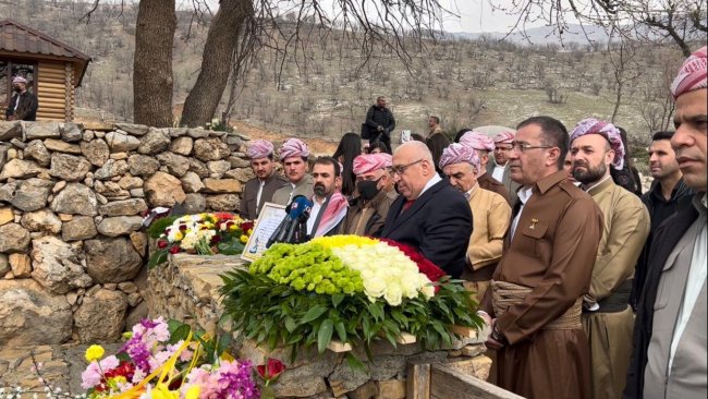 Heyeta PAK'ê seredana mezelê Mele Mistefa Barzanî kir