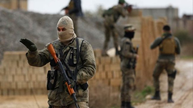 Li Efrînê çekdarên ser bi Tirkiyê ve 2 welatiyên Kurd girtin