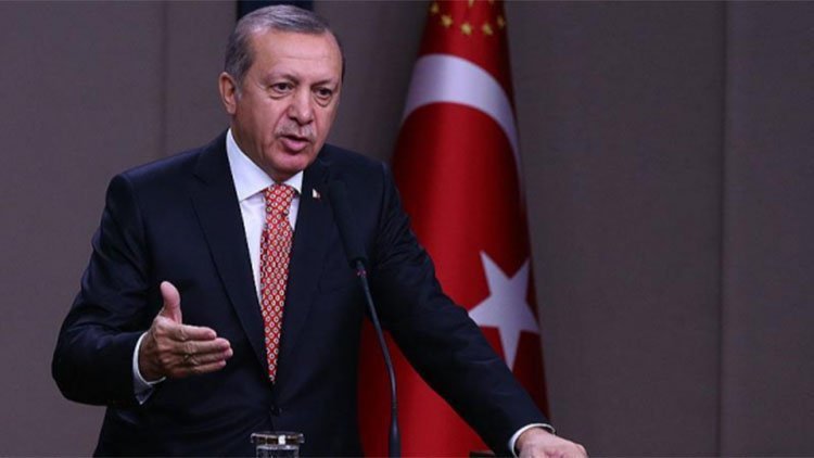 Recep Tayyip Erdogan gefa êrîşê li Yûnanistanê xwar