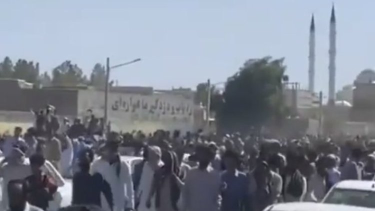 Belucistan: Di xwepêşandanên Zahidanê de bi dehan kes hatin kuştin