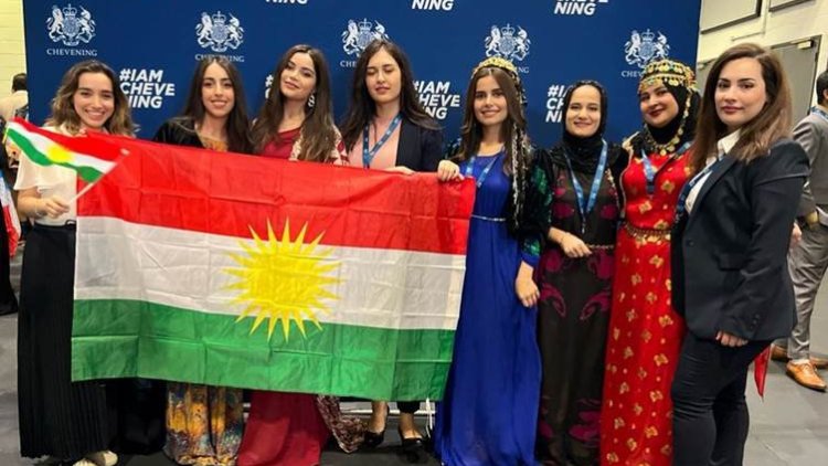 10 xwendekarên keç dê nûneratiya Herêma Kurdistanê li Brîtanyayê bikin