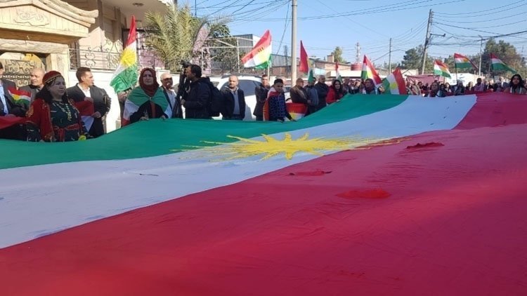 Li Rojavayê Kurdistanê Roja Ala Kurdistanê hat pîrozkirin